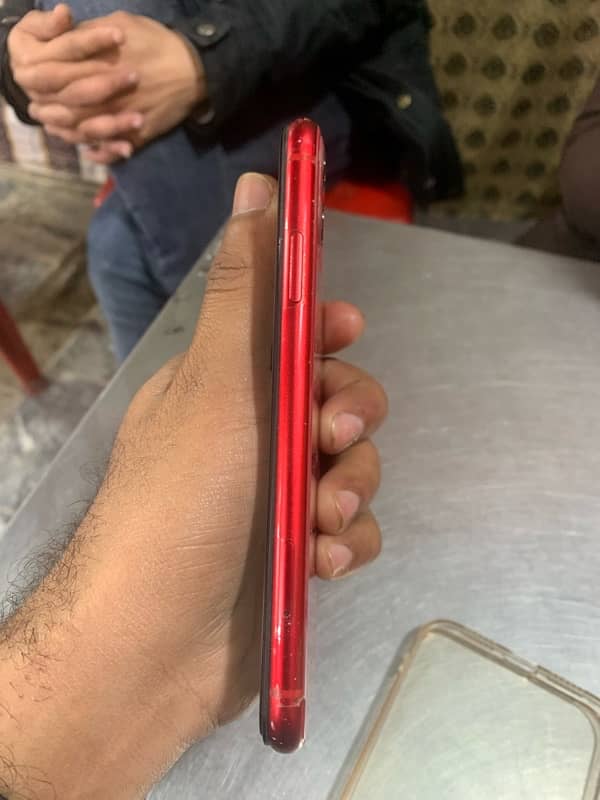 iphone 11 red product 2