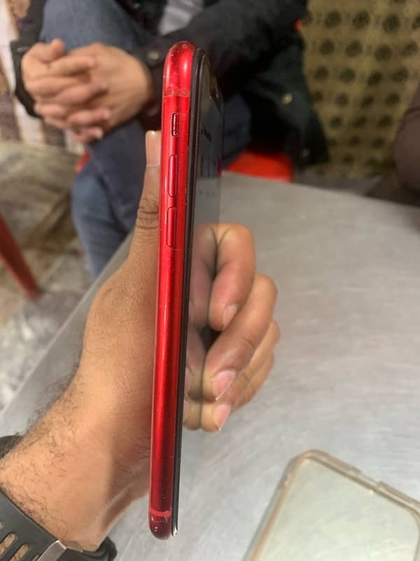 iphone 11 red product 4