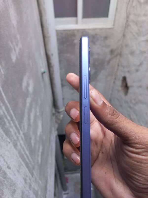 vivo y17s 4