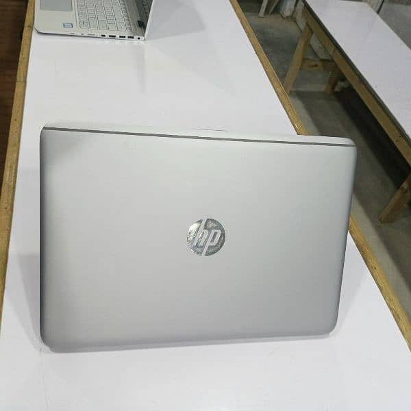 HP Elitebook 1040 Polio i5 6th 8gb 256ssd touch screen 1