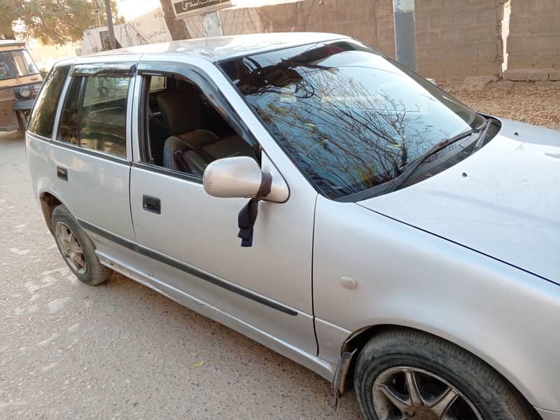 Suzuki Cultus VXR 2001 silver colour 0