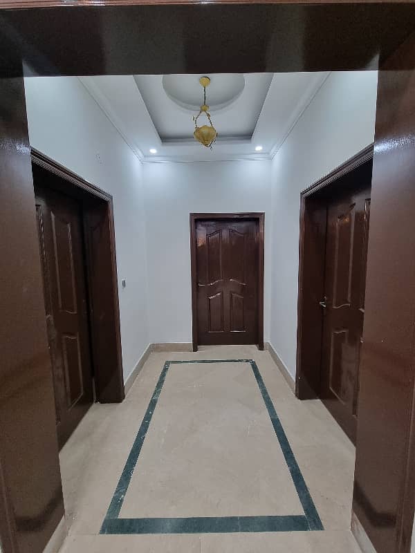 Ideal 10 Marla House Available In Tariq Gardens 0