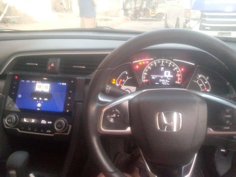 Honda Civic Oriel 2018 9