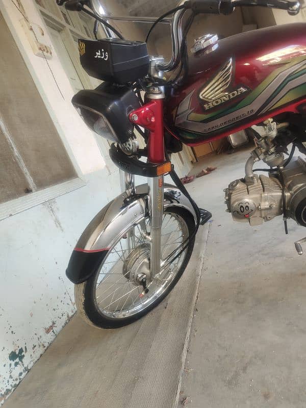 Honda CD 70 bike 3