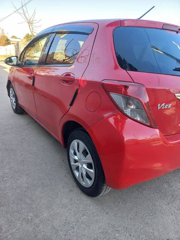 Toyota Vitz 2012/16 Lhr number Push start 1000cc 3