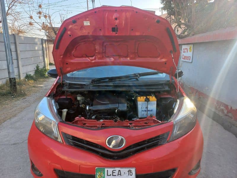 Toyota Vitz 2012/16 Lhr number Push start 1000cc 7