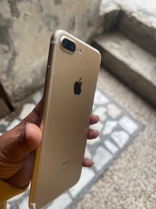 Iphone 7 plus PTA Approved 4