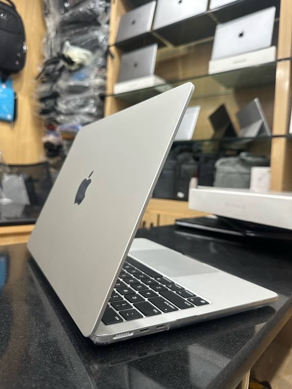 MACBOOK AIR 2022 FOR SALE 2