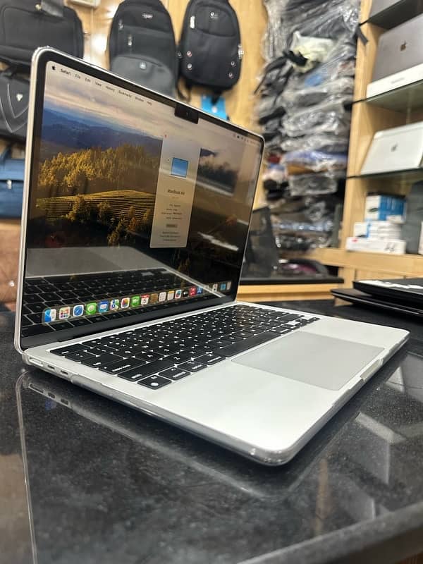 MACBOOK AIR 2022 FOR SALE 7