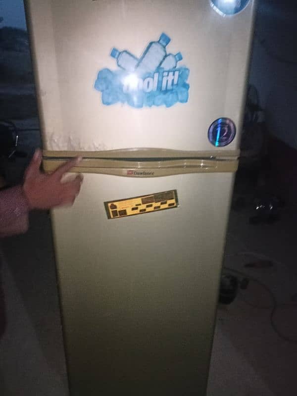 Dawlance Refrigerator 9144 condition 10by10 7