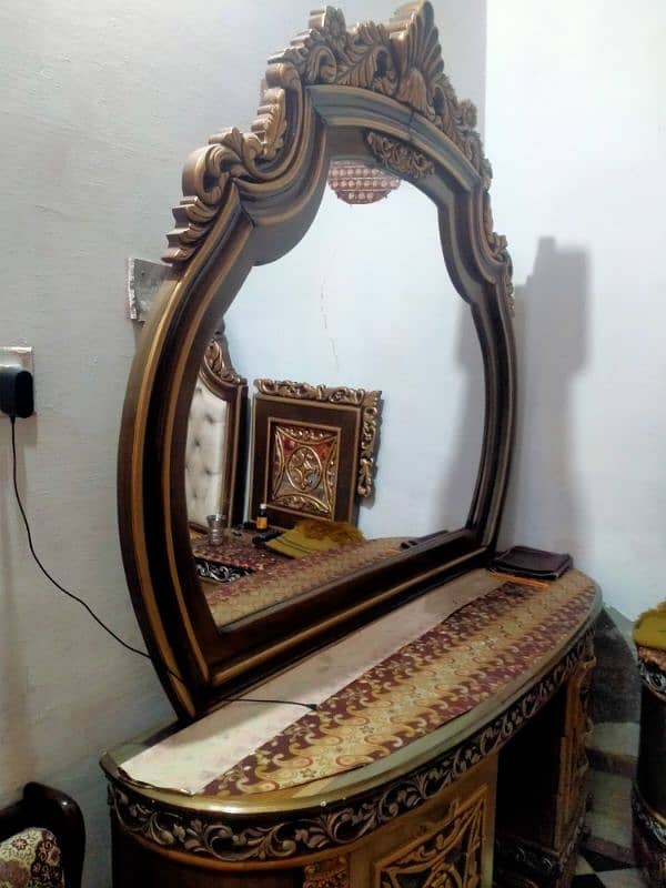 Dressing Table 10/10 condition 2