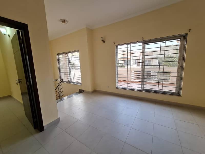 P10a Precinct 10a 3Bedrooms Villa available for Rent 03073151984 1