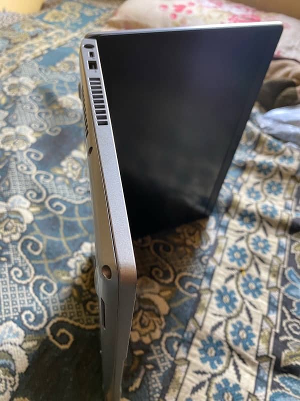 Dell latitude 5400 All okay chrome book 7