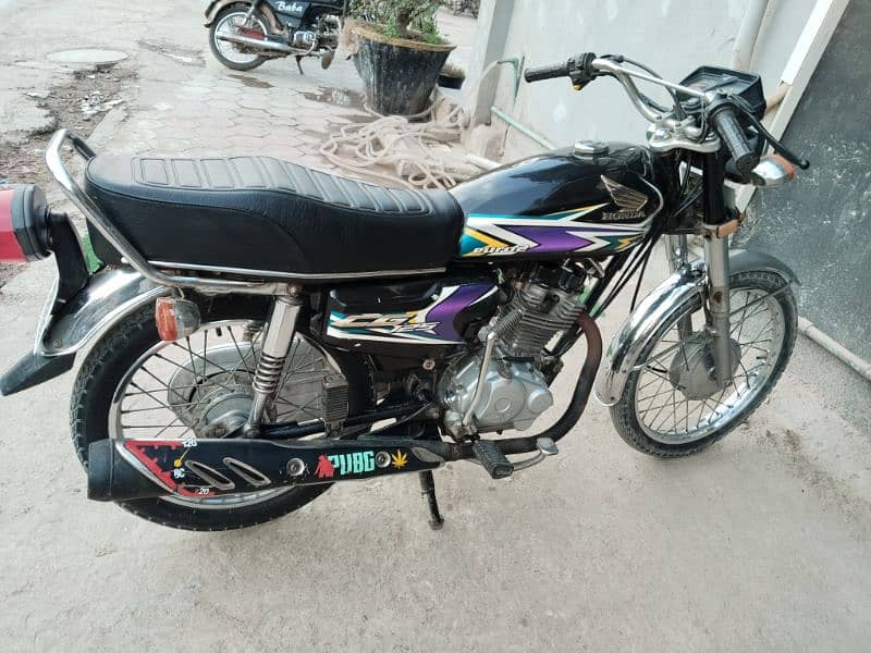 Honda 125 . ph:-03136837334 0