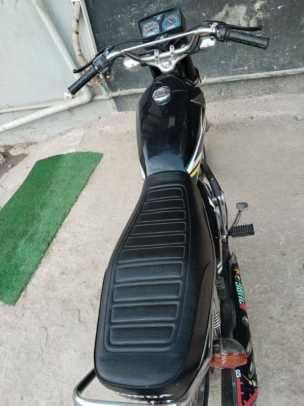 Honda 125 . ph:-03136837334 3