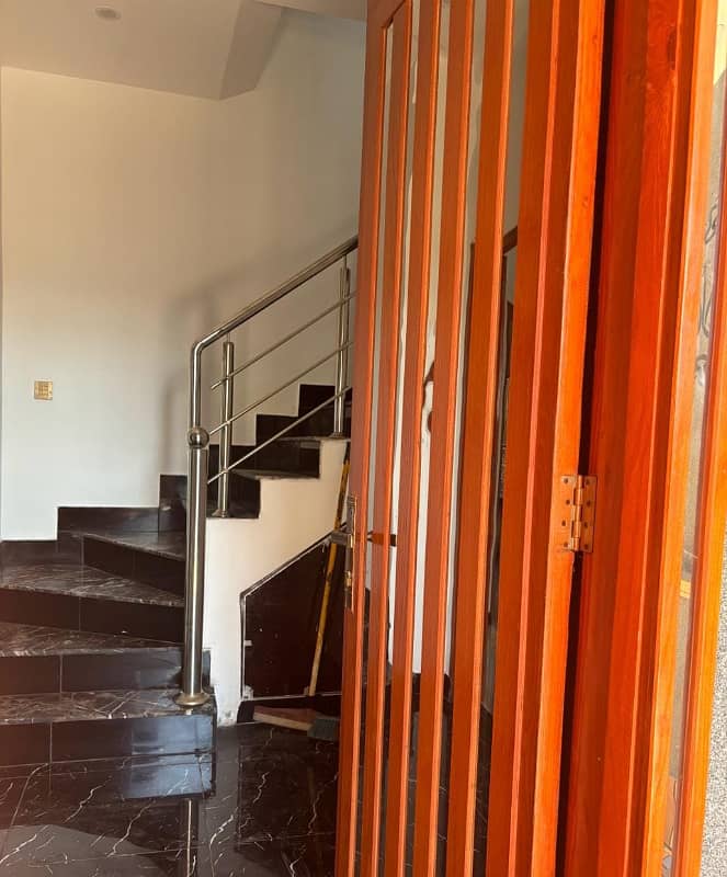 5 Marla Modern Design House Available For Sale In New Lahore city Phase 2 12