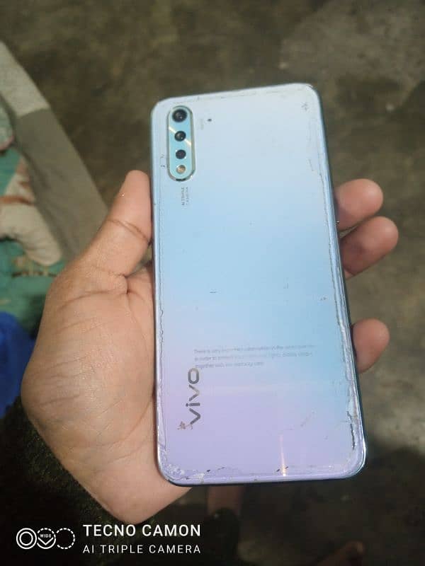 vivo s1 8/256 1