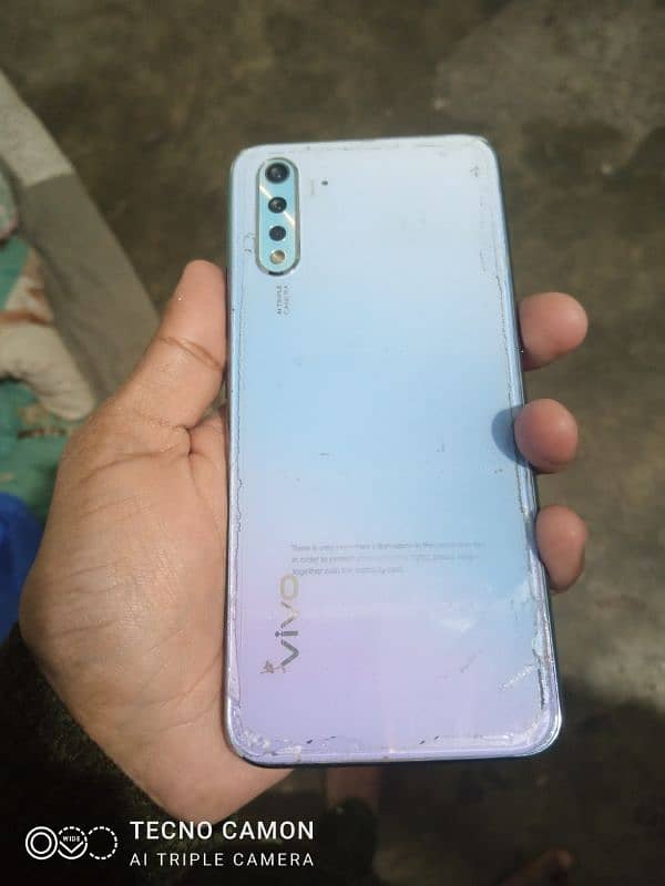 vivo s1 8/256 2