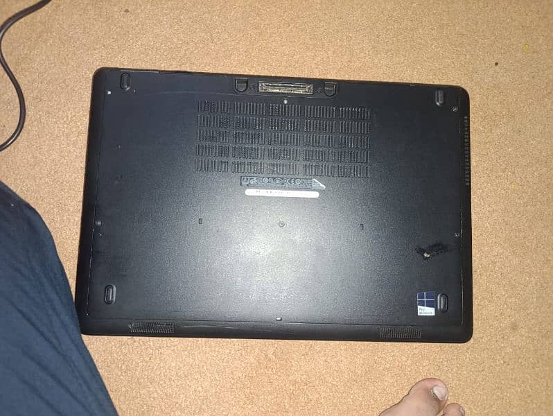 Dell Laptop Latitude E5550 8gb/256gb ssd 4