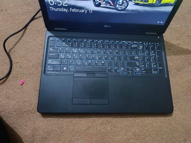 Dell Laptop Latitude E5550 8gb/256gb ssd 8