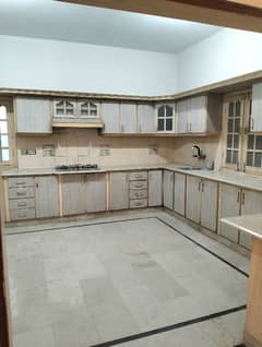 Portion For Rent 3 Bed DD Ground floor *Code(13183)*