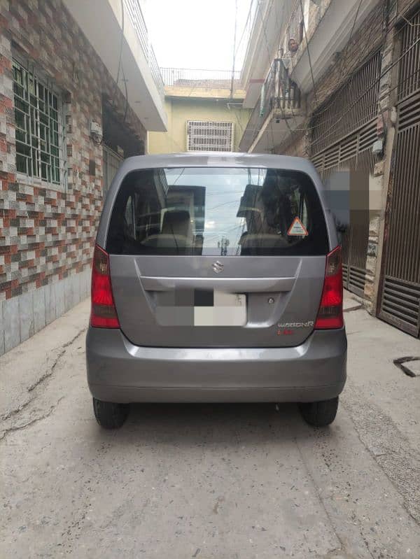 Suzuki Wagon R 2015 1