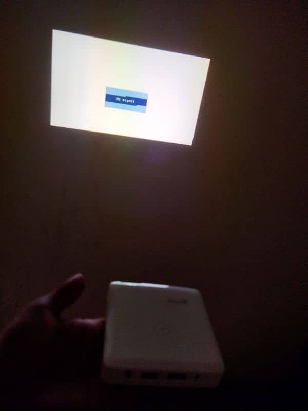 Mini Projector High Resolution with Battery 7