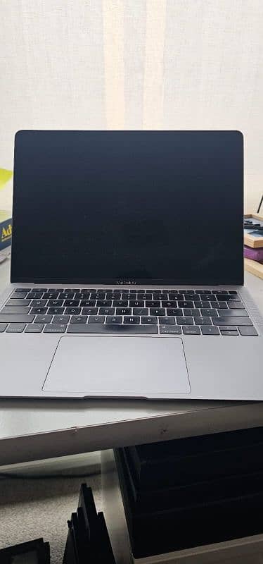 MacBook Air 2019 13 inch 4