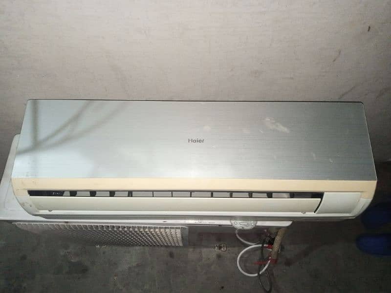 haier split AC 1 ton lcd model 2