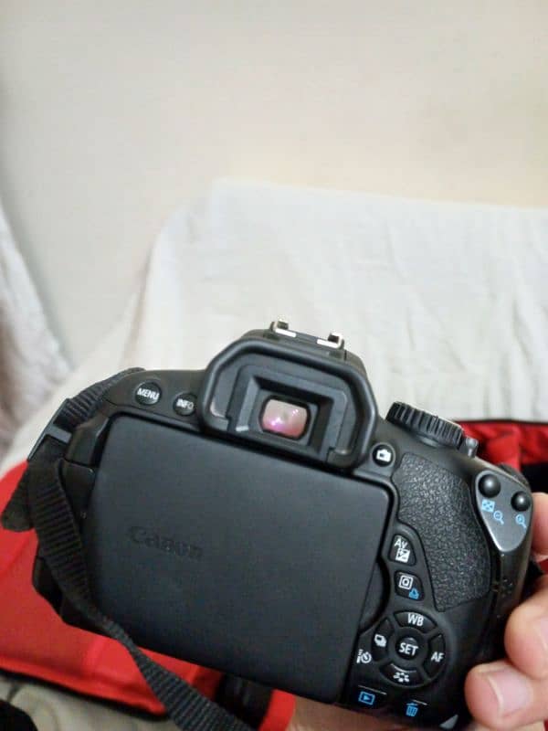 Canon EOS 650D DSLR Camera Kit With Lenses 2