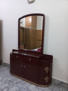 Dressing Table/ Dressing Mirror table