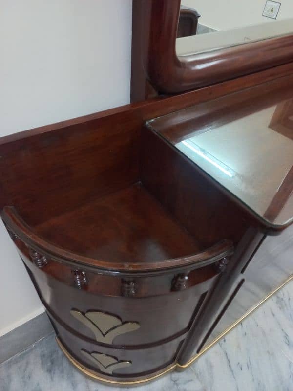 Dressing Table/ Dressing Mirror table 4