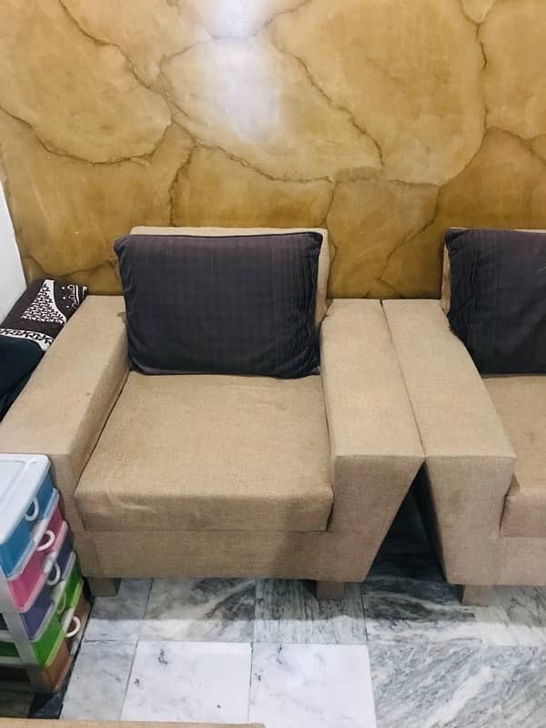 sofa set in very good condition 2