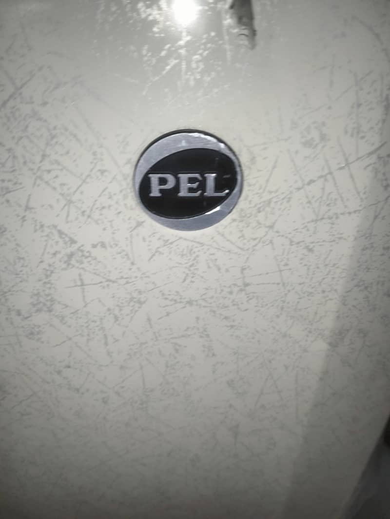 PEL fridge room size with warranty card(0306=4462/443) classset 9