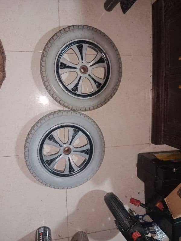 electric wheelchair |tubeless tyre for sale 1