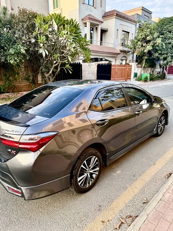 Toyota Corolla Altis 1.6 2017/2018 5