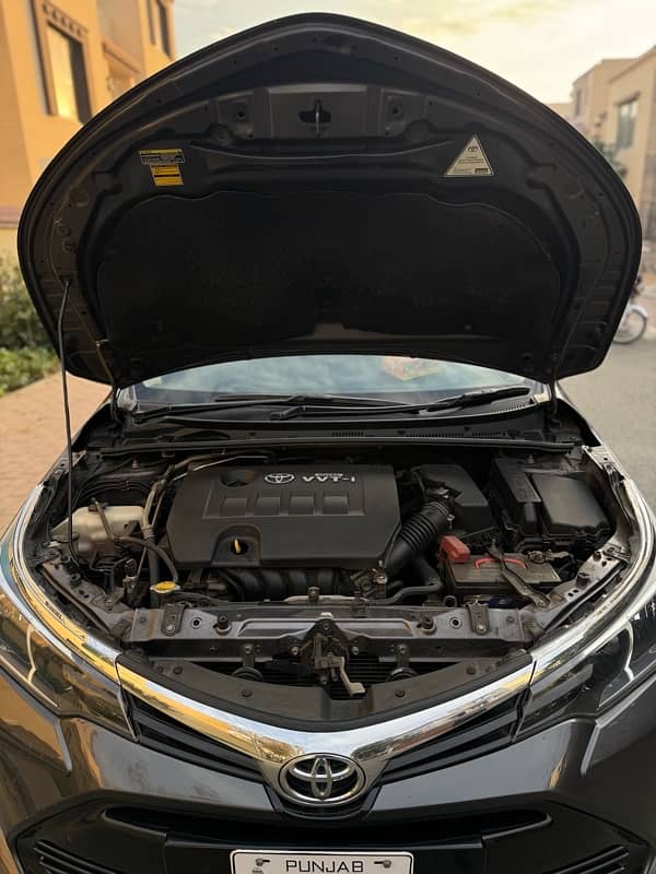 Toyota Corolla Altis 1.6 2017/2018 12