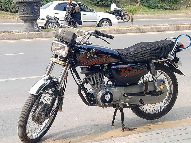 For sale Honda cg 125 2021 model lush condition completely documents 2