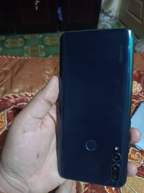 Huawei y9 prime (4/128) 0