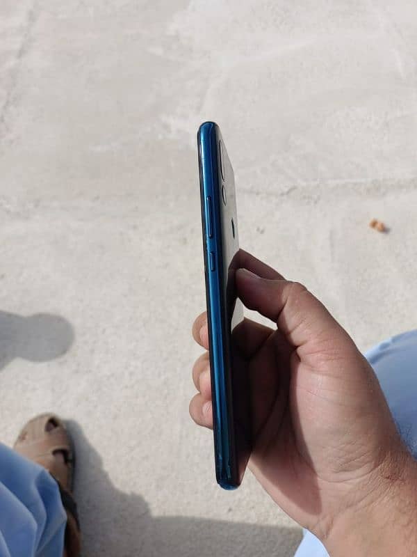 Huawei y9 prime (4/128) 1