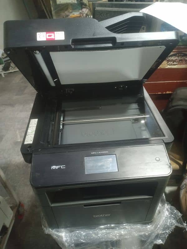 Brother MFC L5700DN model 0