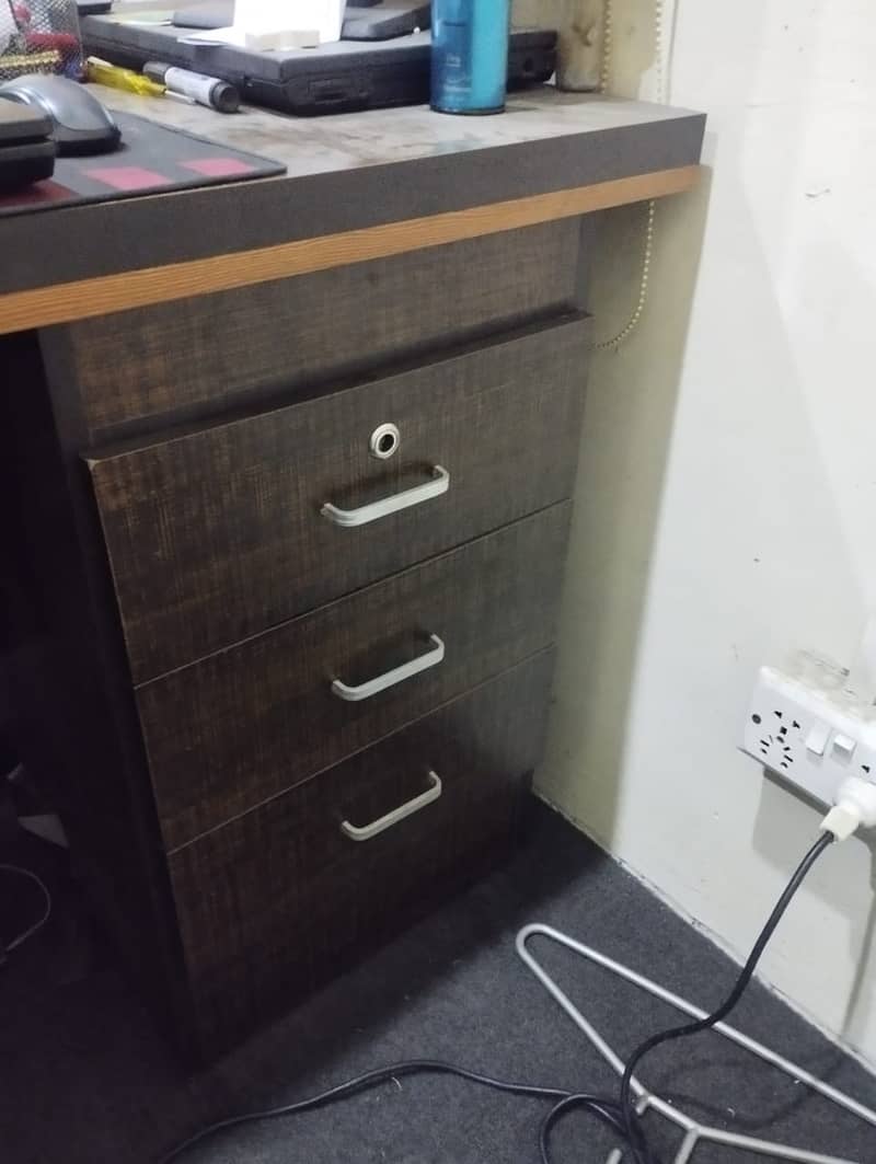 Office Table, Sofa and Chair For Sale 4