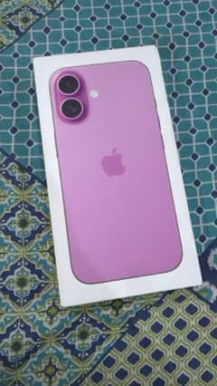 iPhone 16 pink