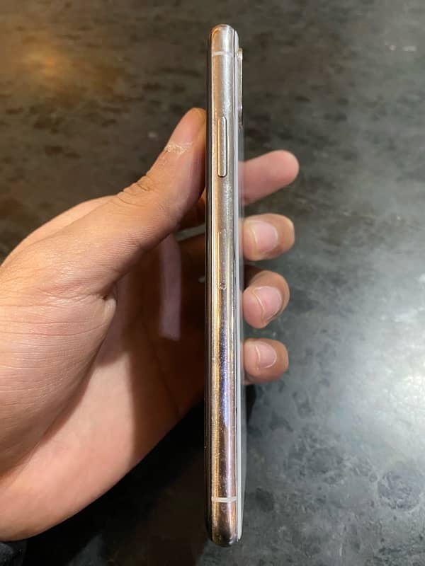 iPhone X pta aproved 64gb 5