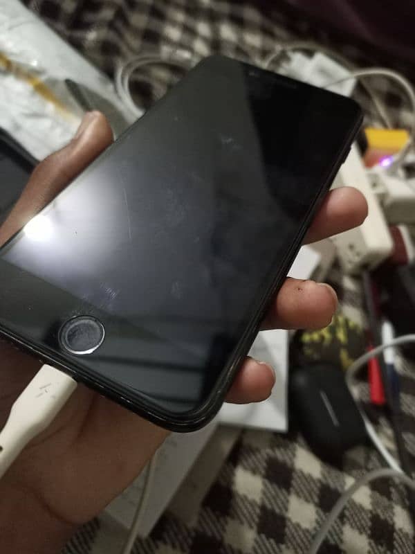 i phone 7 plus hy 128/gb pta approved 3