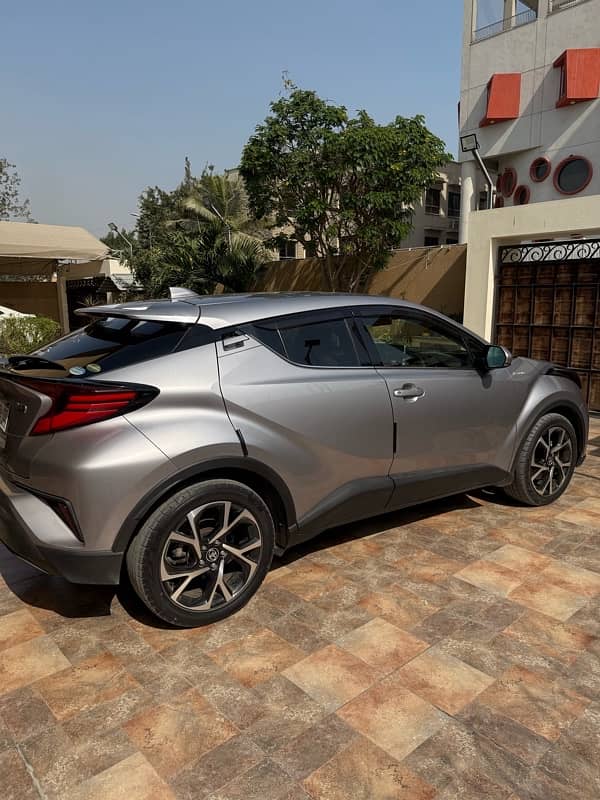 Toyota C-HR G-LED 2019 3