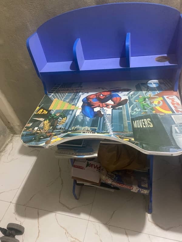 Study table for kids 0