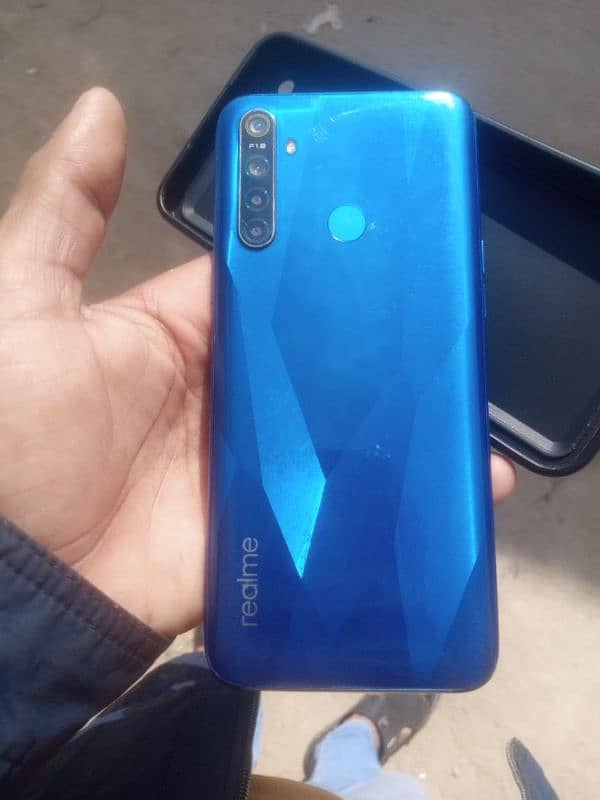 realme 5 i with box charger 4GB 64GB all okay Snapdragon 665gaming phn 1