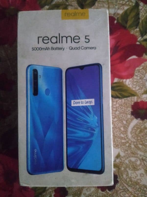 realme 5 i with box charger 4GB 64GB all okay Snapdragon 665gaming phn 7