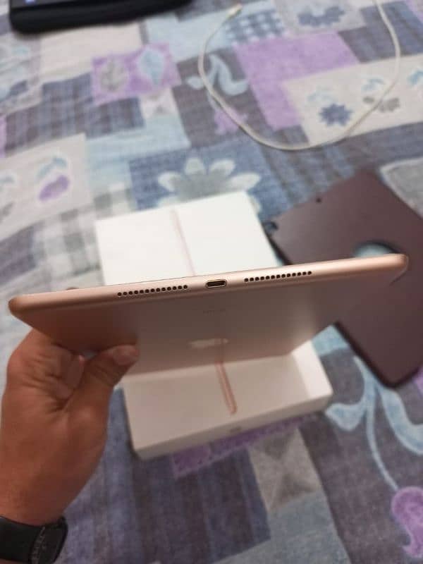 ipad(8th generation) 2